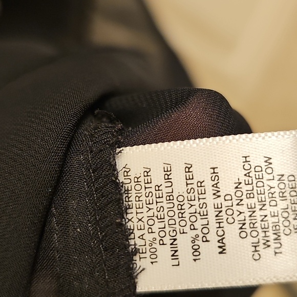 🩷🖤 Loft Flowy Sleeveless Top - SO NICE! - Picture 4 of 6